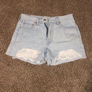 American Eagle mom shorts